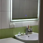 Cozy Rr Sokrat Miho * Tirana