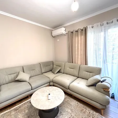 Apartament Cozy Rr Sokrat Miho *
